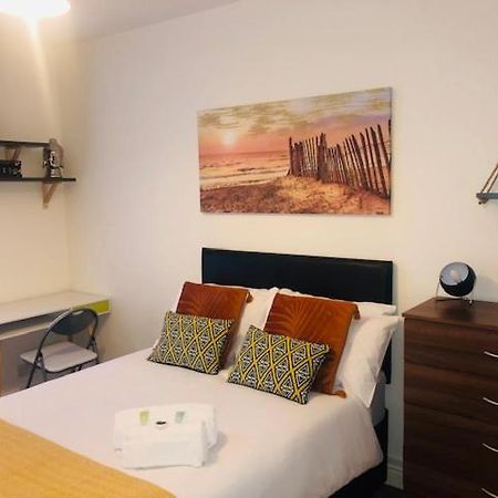 Budget Rooms @ Underwood Lane קרו מראה חיצוני תמונה