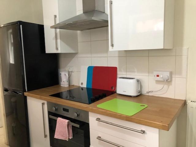 Budget Rooms @ Underwood Lane קרו מראה חיצוני תמונה
