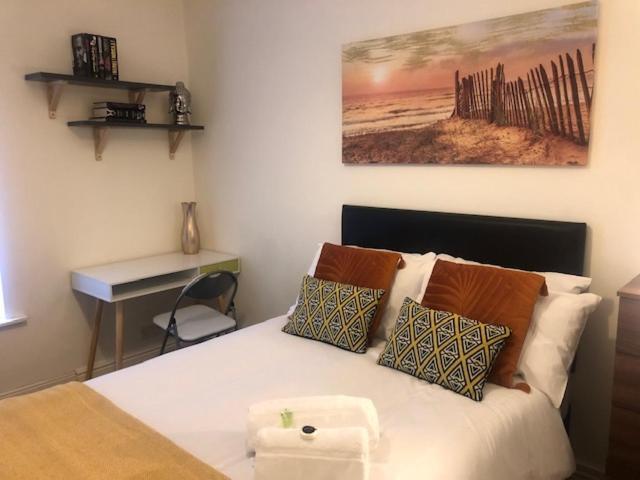 Budget Rooms @ Underwood Lane קרו מראה חיצוני תמונה