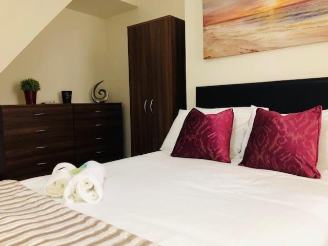Budget Rooms @ Underwood Lane קרו מראה חיצוני תמונה